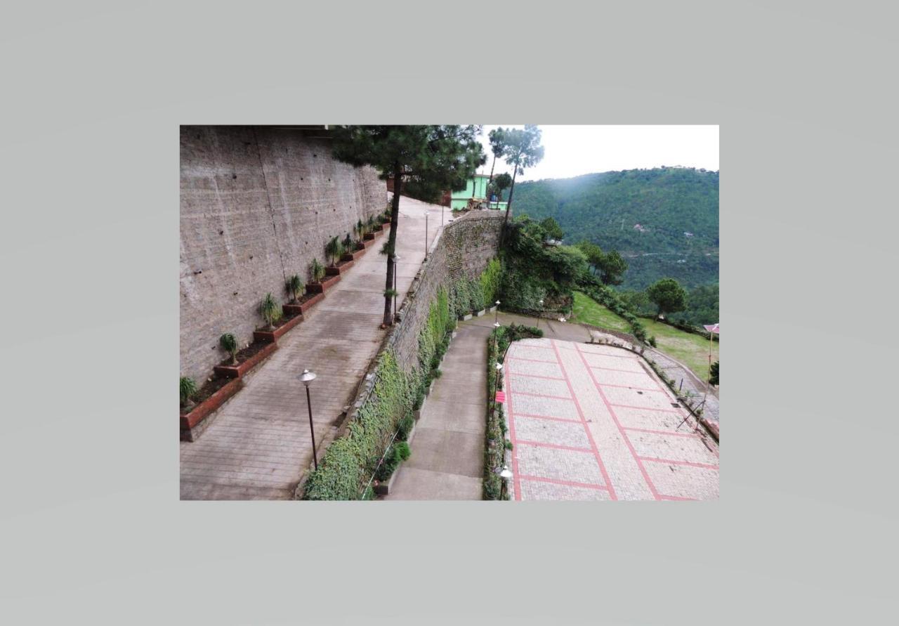 2Bhk Furnished Apartment/Near Kasauli/Barog/Luv Fun & Adventure Solan Exterior foto