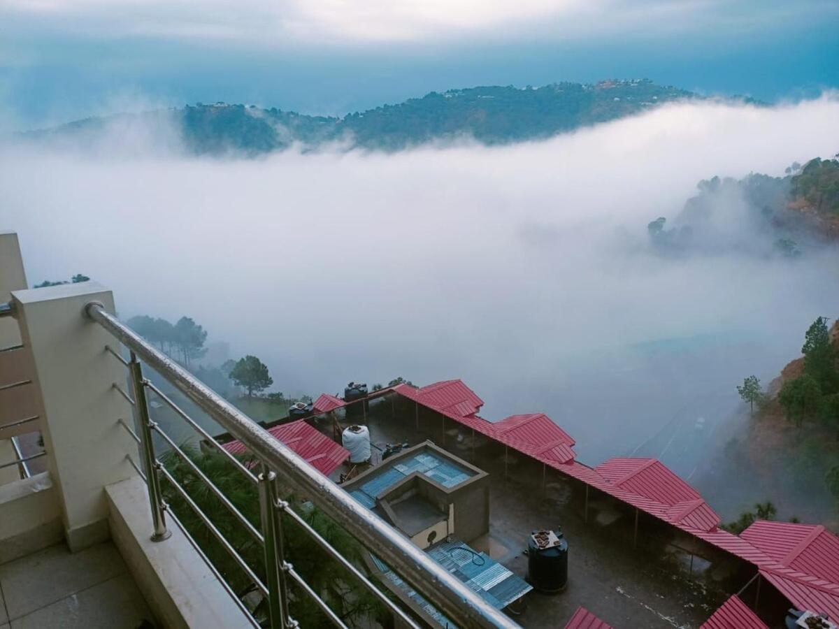 2Bhk Furnished Apartment/Near Kasauli/Barog/Luv Fun & Adventure Solan Exterior foto